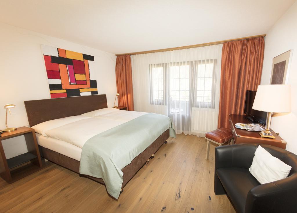 Chalet-Hotel Larix دافوس المظهر الخارجي الصورة