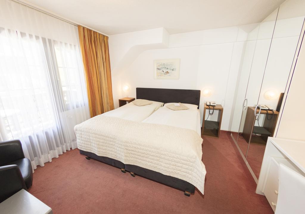 Chalet-Hotel Larix دافوس المظهر الخارجي الصورة