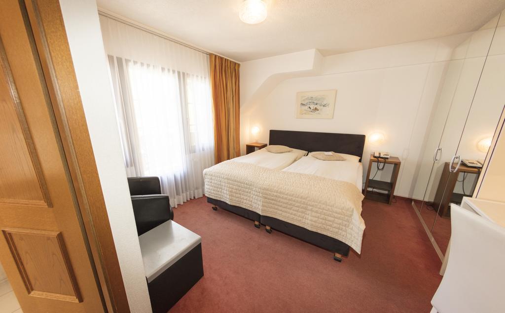 Chalet-Hotel Larix دافوس المظهر الخارجي الصورة